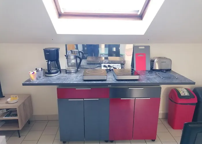 Appartement Climatise Avec Parking Prive A Doue La Fontaine