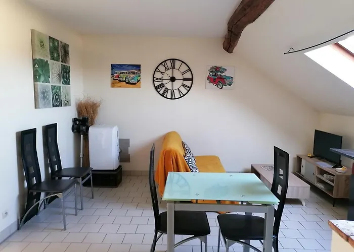 Appartement Climatise Avec Parking Prive A Doue La Fontaine
