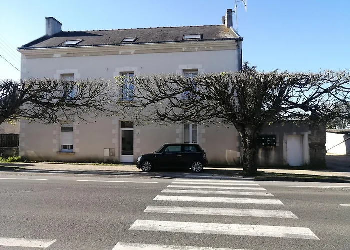 Appartement Climatise Avec Parking Prive A Doue La Fontaine