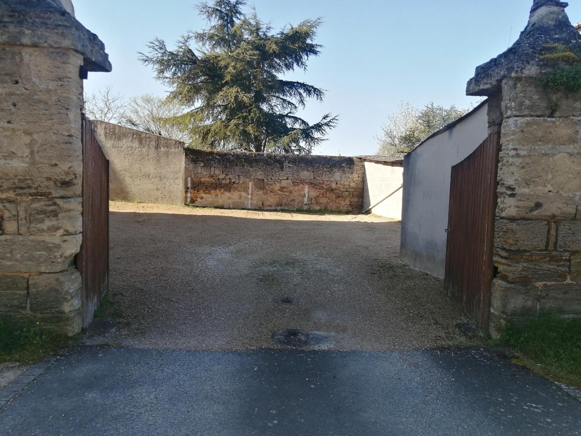 Apartment Climatise Avec Parking Prive A La Fontaine *
